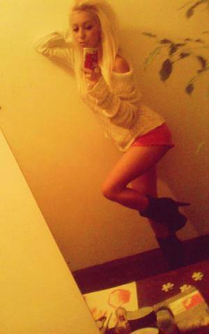 Chat with Mikaela (22) in California | Casual Dating Profile