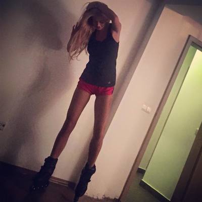 Loren, 22 in Florida | Casual Dating and Private Chat