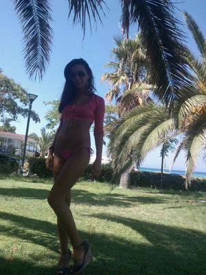 Aliya (30) | Kentucky Adult Dating and Private Meetups