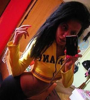 Victoria, 22, profile image for California dating page