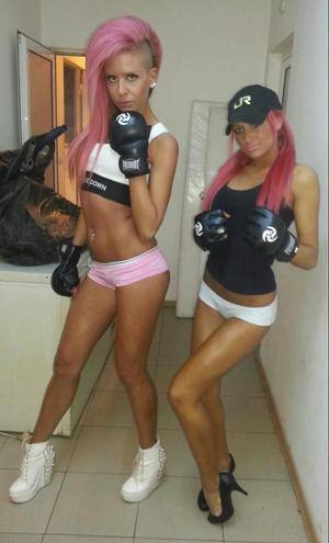 Julie (25) in Arizona | Private Adult Dating Profile