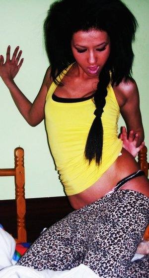 Devon, 22, Texas | No-Nonsense Hookup Profile