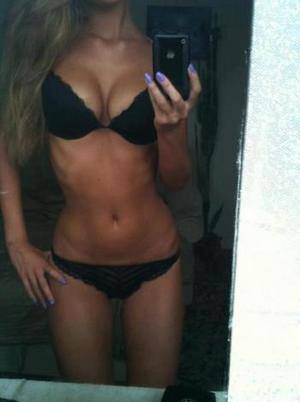 Willa, 30, casual dating profile photo in Mustang, OK