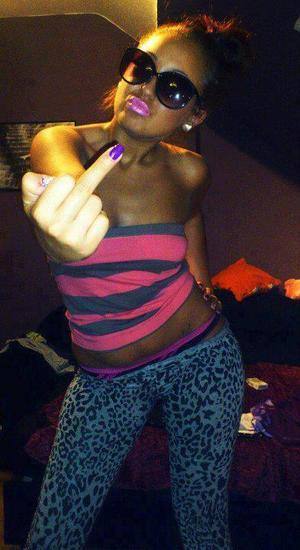 Meet Devon (24) from Illinois | Explicit Casual Dating