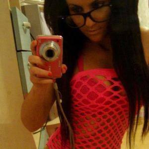 Alaina, 22, Ontario | No-Nonsense Hookup Profile