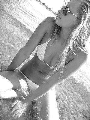 Meet Jaylin (22) from Illinois | Explicit Casual Dating