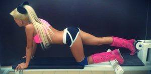 Shirley, 18, Minnesota | No-Nonsense Hookup Profile