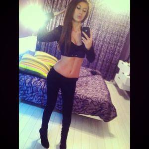 Meet Amiya (29) from South Carolina | Explicit Casual Dating