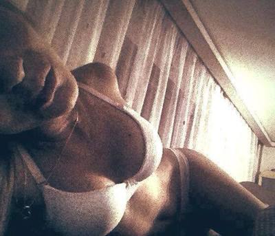 Adriana (28) in Ontario | Direct Adult Encounters