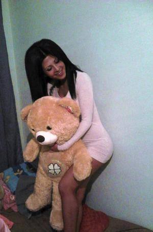 Josephine, 29, Florida | No-Nonsense Hookup Profile