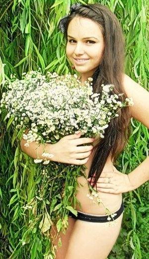 Meet Cynthia (22) from Nevada | Explicit Casual Dating