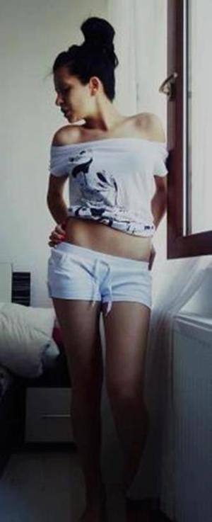 Angelique, 23, Florida | No-Nonsense Hookup Profile