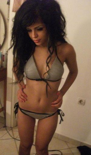 Voncile from Harrisville, New York is interested in nsa sex with a nice, young man