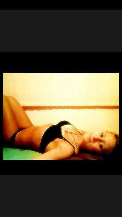 Tashina from Wynnewood, Oklahoma is looking for adult webcam chat