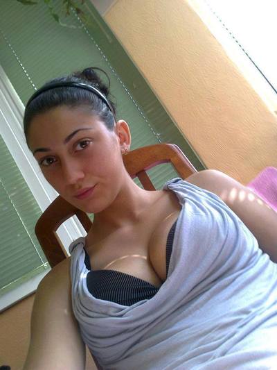 Lucrecia from Burlingame, California is interested in nsa sex with a nice, young man