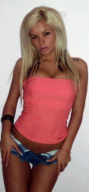 Aryanna from Texas is looking for adult webcam chat