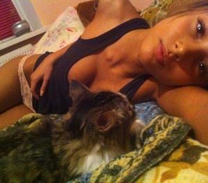 Allene from  is looking for adult webcam chat