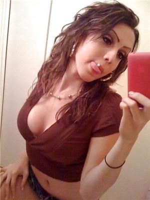 Ofelia from Missouri is interested in nsa sex with a nice, young man