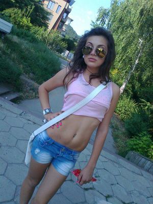 Delila from Burnside, Arizona is looking for adult webcam chat