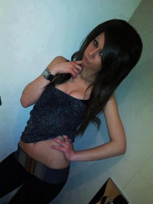 Rozella from Waubay, South Dakota is looking for adult webcam chat