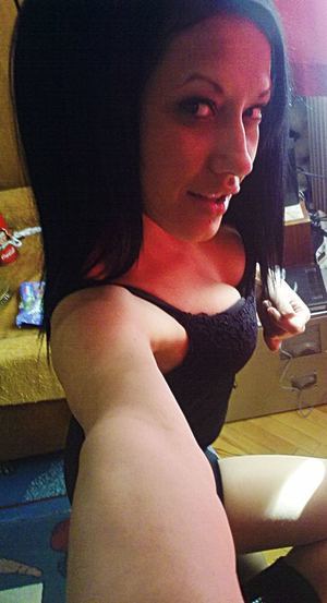 Meet local singles like Elena from Colorado who want to fuck tonight